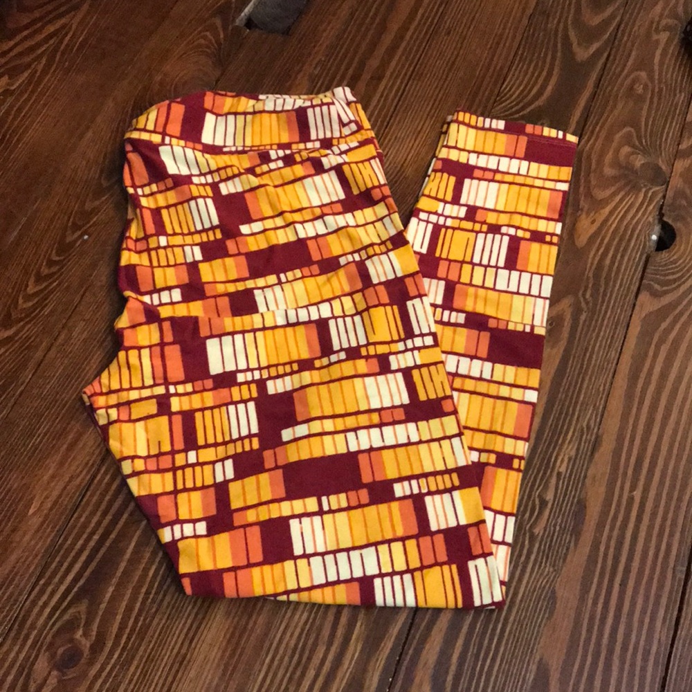 LuLaRoe TC leggings Brand New Never Worn - Offer! - Picture 3 of 7